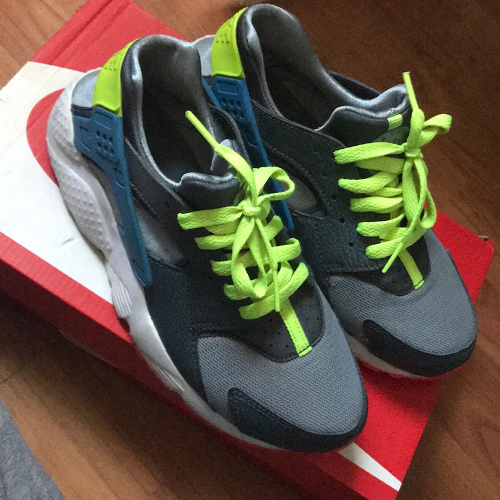 huarache sneakers